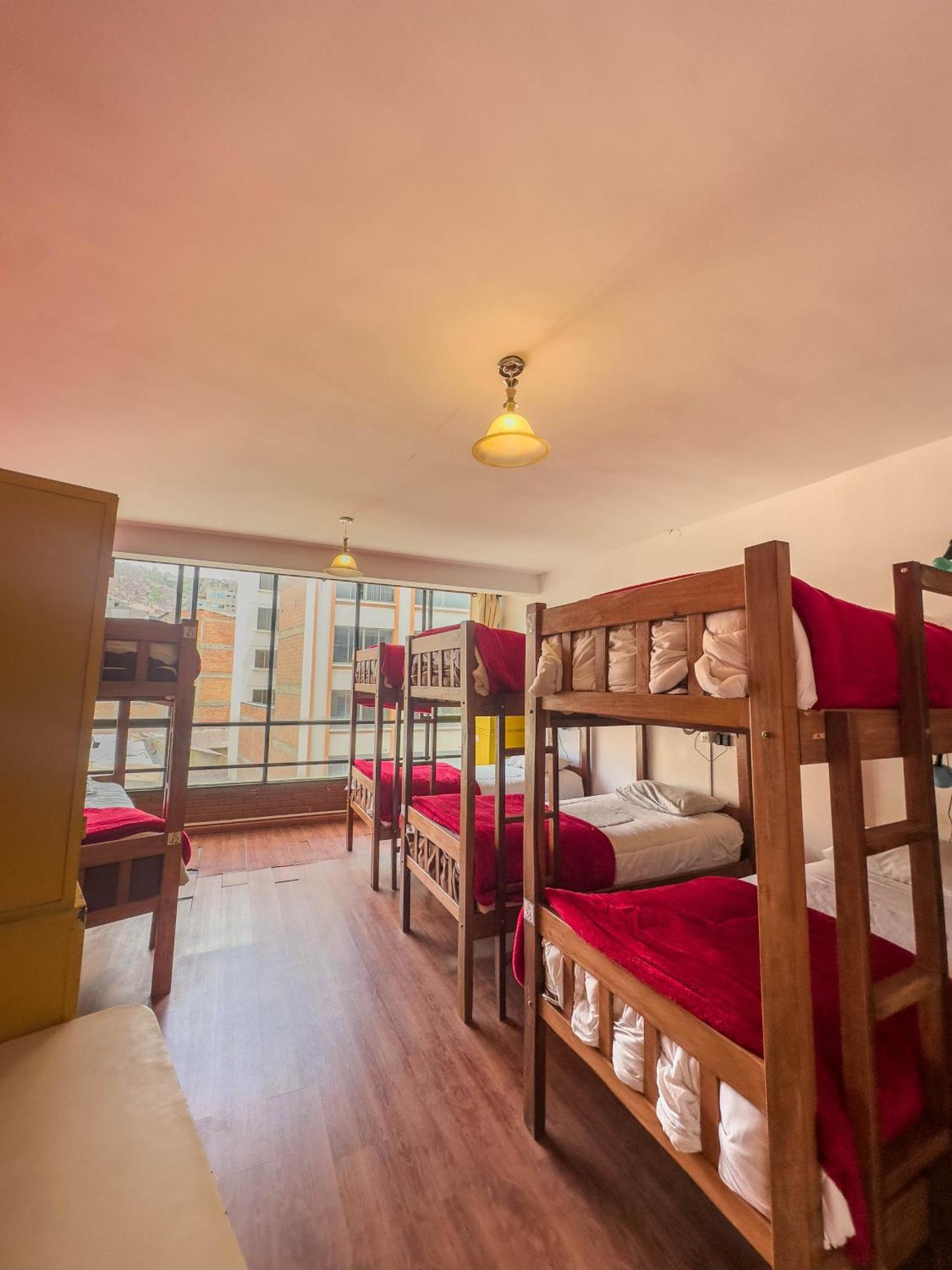 Lobo Hostel לה פאז מראה חיצוני תמונה